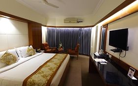 Hotel Plr Grand